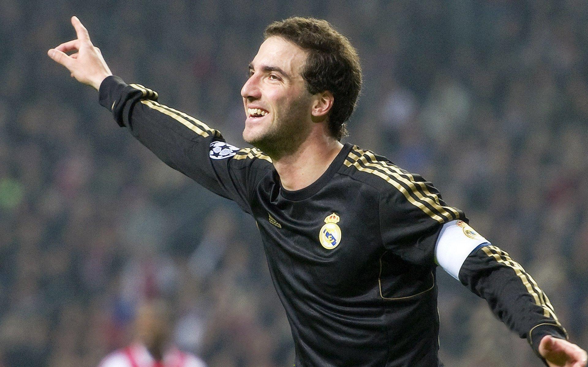 NBA总决赛激战正酣 凯尔特人与勇士上演巅峰对决