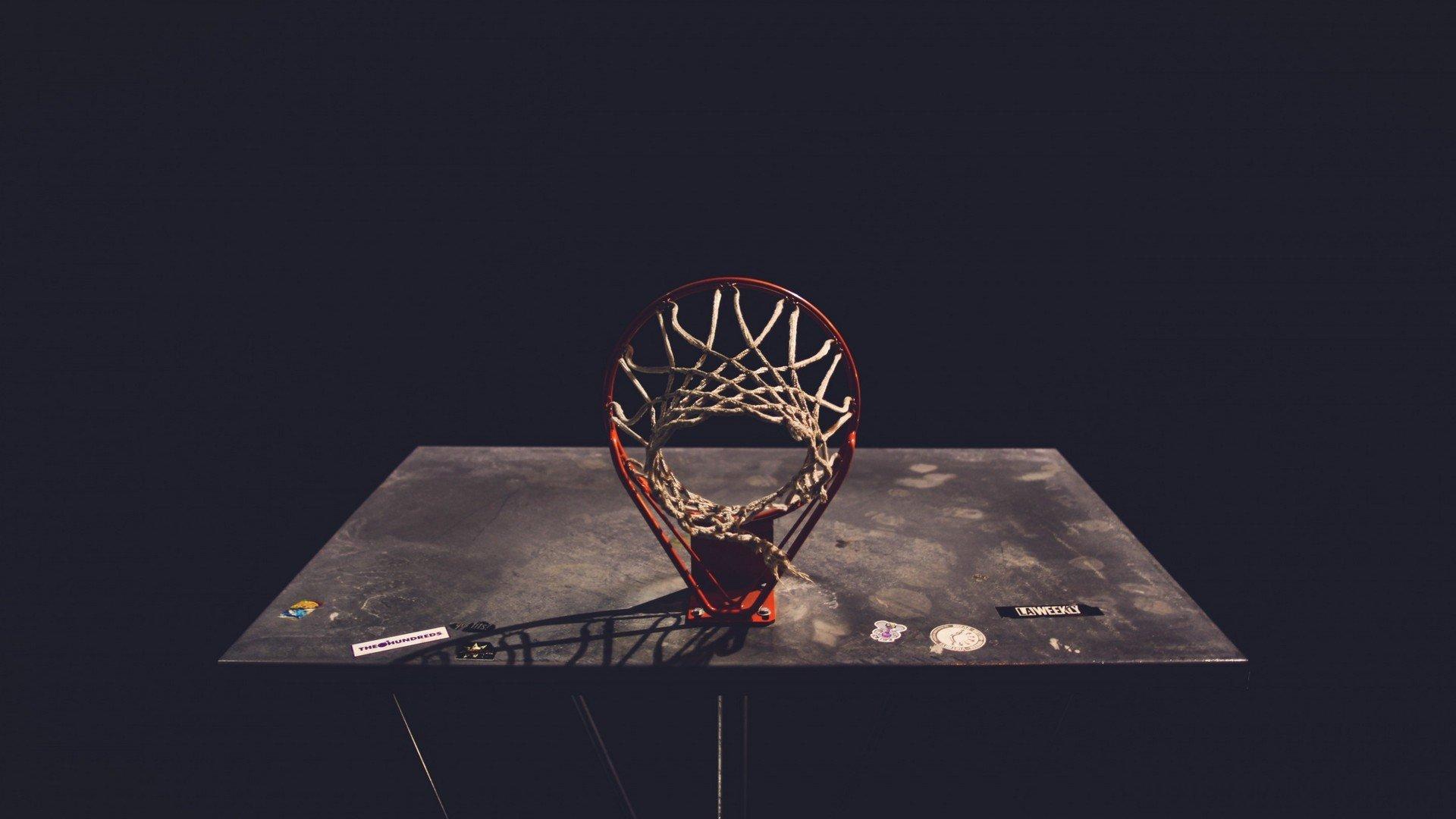 英超强势压制西甲，欧冠赛场六胜一负彰显联赛统治力